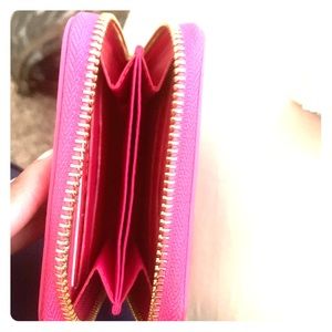 Louis Vuitton Small Zippy Wallet